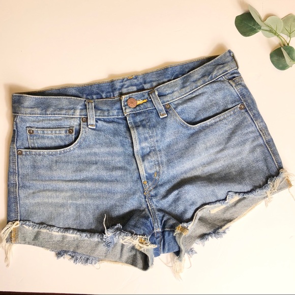 BDG Pants - BDG Light Wash Hidden Button Fly Cut Off Shorts